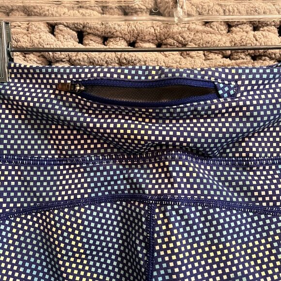 Nike Woman's Athletic Blue and White Polka Dot Dri - Fit Leggings - Size Small - Picture 6 of 12
